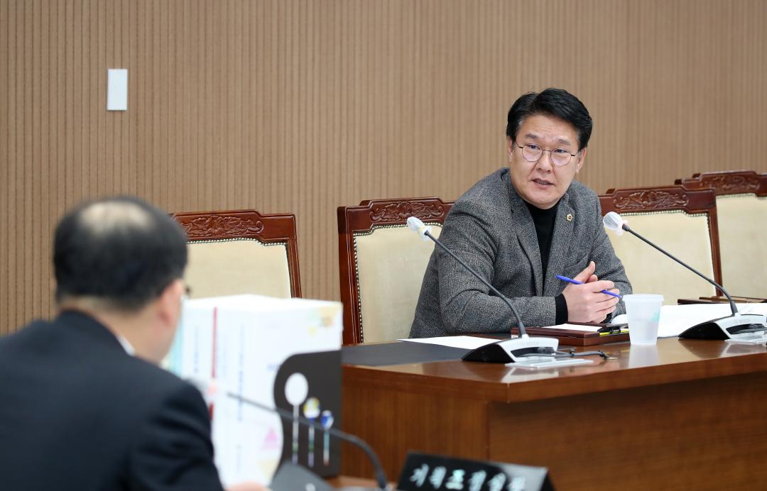 '제1차 예산결산특별위원회' 게시글의 사진(50) '250218_제357회 임시회 예산결산특별위원회_62.JPG'