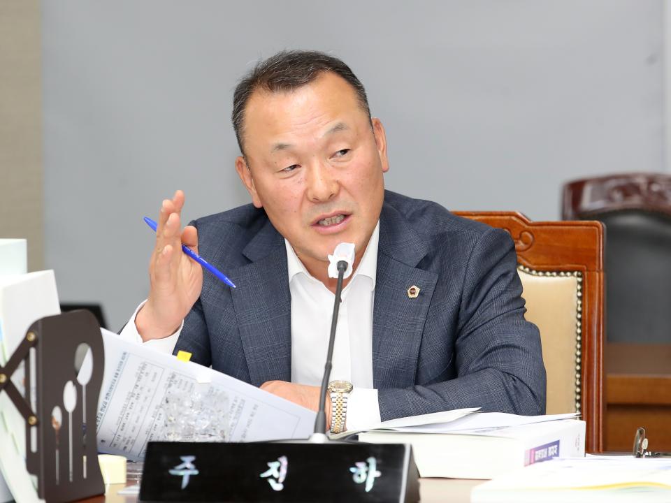 '제352회 정례회 제1차 농수산해양위원회' 게시글의 사진(14) '240611_제352회 정례회 제1차 농수산해양위원회_21.JPG'