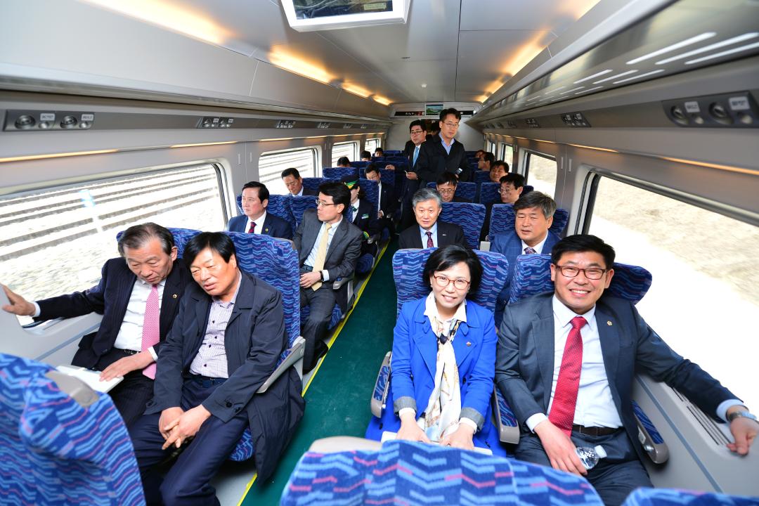 '호남고속철도(KTX) 공주역 출발 시승식' 게시글의 사진(19) '150323_공주역 KTX 시승식26.jpg'