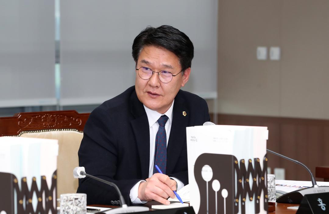 '제357회 임시회 제4차 건설소방위원회' 게시글의 사진(12) '250210_제357회 임시회 제4차 건설소방위원회_14.JPG'