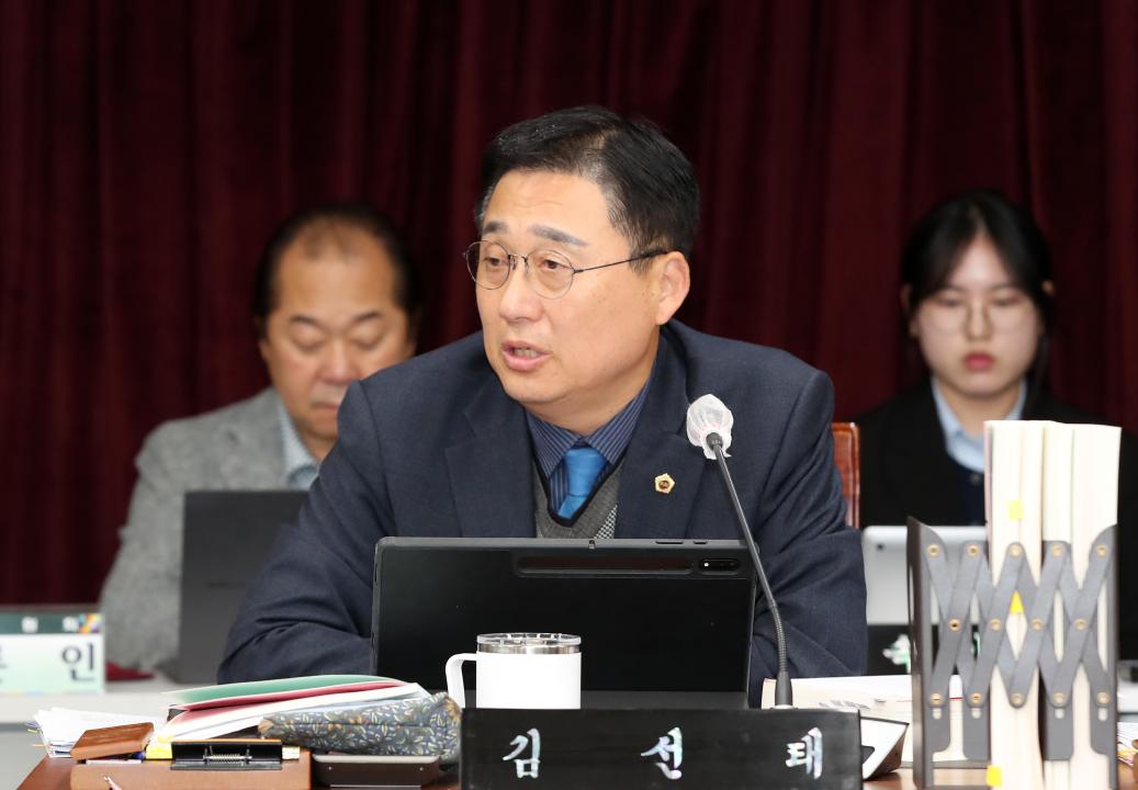 '제356회 정례회 교육위원회 행정사무감사' 게시글의 사진(34) '241118_제356회 정례회 교육위원회 행감_52.JPG'