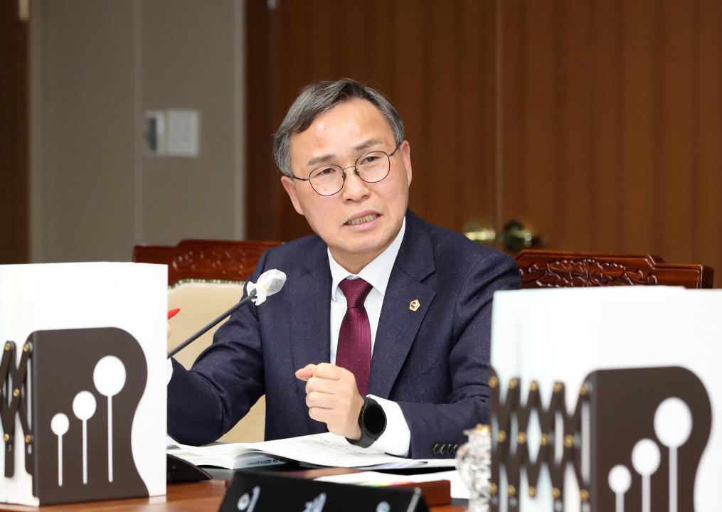 '제357회 임시회 제1차 건설소방위원회' 게시글의 사진(32) '250205_제357회 임시회 제1차 건설소방위원회_43.JPG'