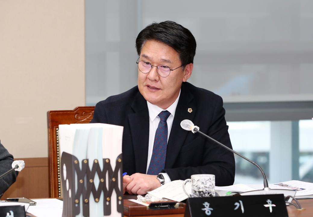 '제357회 임시회 제4차 건설소방위원회' 게시글의 사진(10) '250210_제357회 임시회 제4차 건설소방위원회_12.JPG'