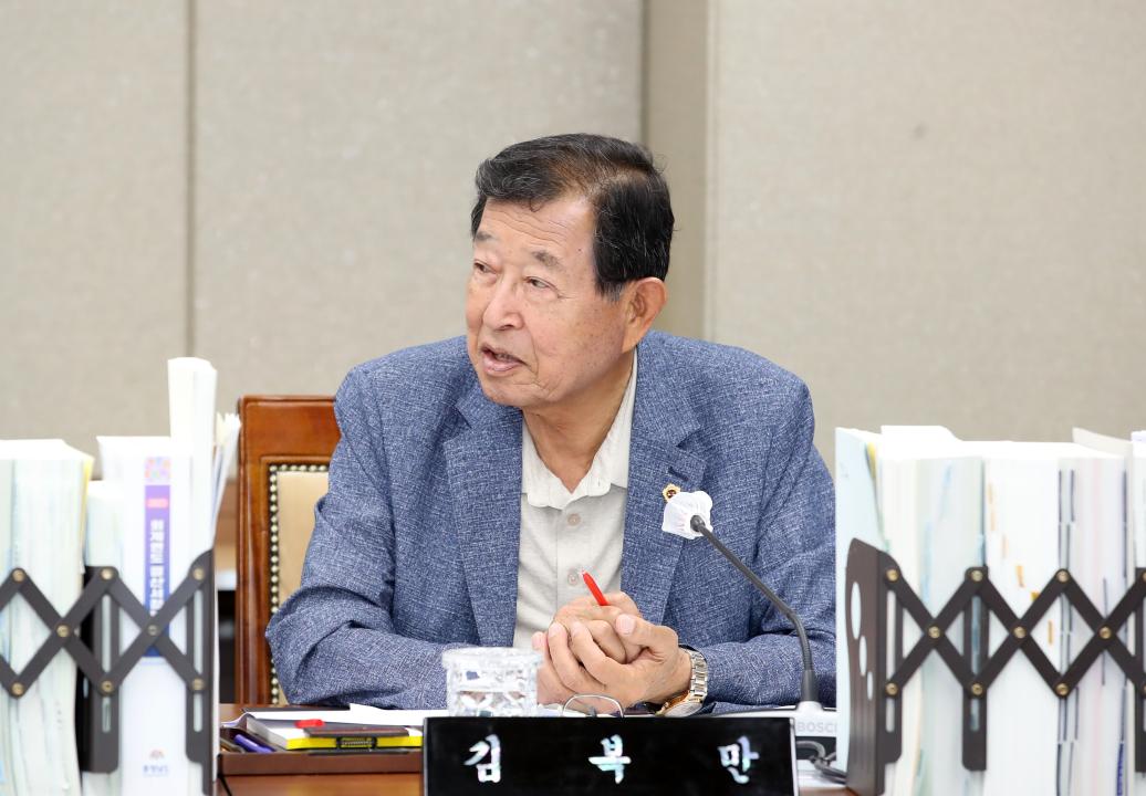 '제352회 정례회 제2차 농수산해양위원회' 게시글의 사진(8) '240612_제352회 정례회 제2차 농수산해양위원회_17.JPG'