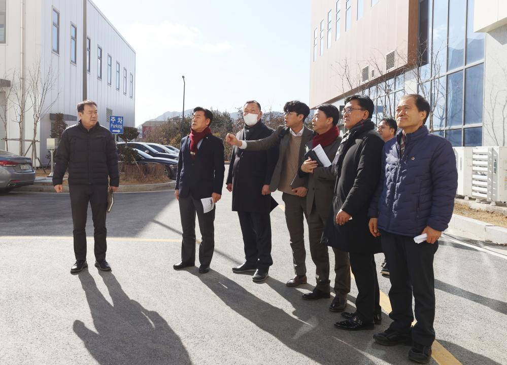 '내포신도시 완성 추진 대책 특별위원회 현장방문(내포그린에너지 등)' 게시글의 사진(15) '250217_내포신도시 완성 추진 대책 특별위원회 현장방문(내포그린에너지 등) (33).JPG'