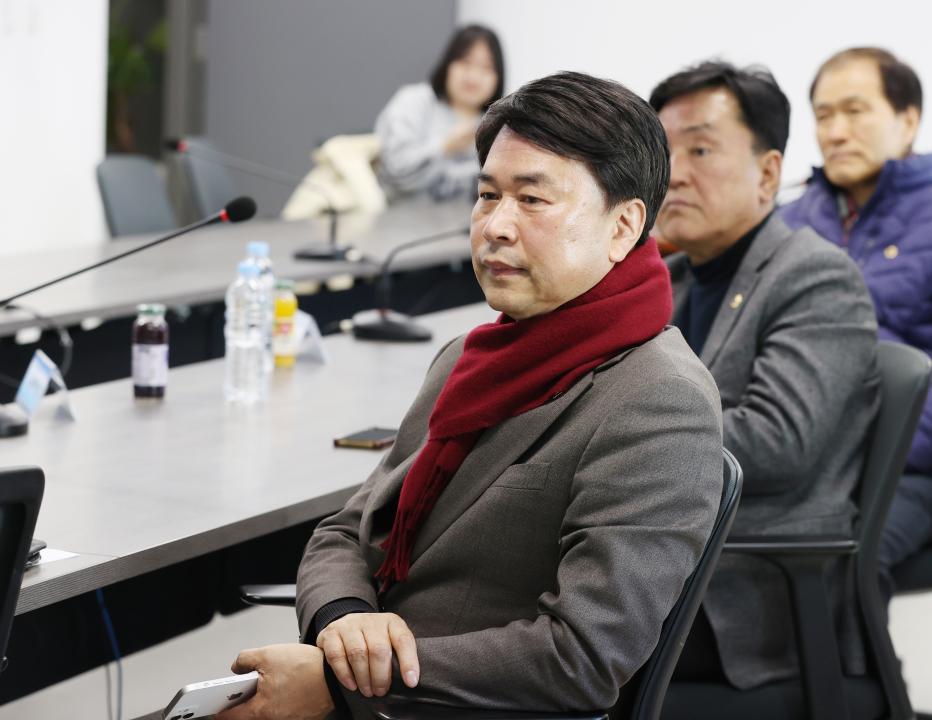 '내포신도시 완성 추진 대책 특별위원회 현장방문(내포그린에너지 등)' 게시글의 사진(4) '250217_내포신도시 완성 추진 대책 특별위원회 현장방문(내포그린에너지 등) (6).JPG'