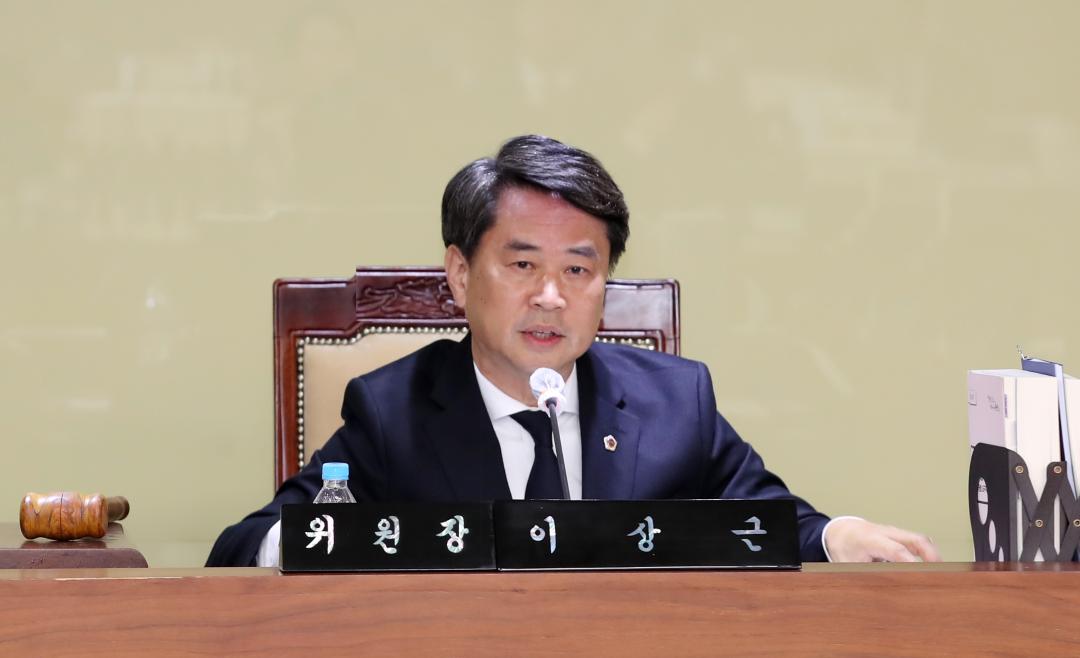 '제356회 정례회 교육위원회 행정사무감사' 게시글의 사진(11) '241118_제356회 정례회 교육위원회 행감_13.JPG'