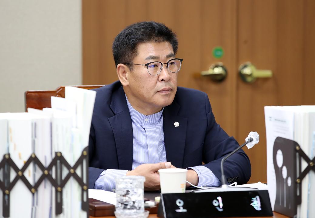 '제352회 정례회 제2차 농수산해양위원회' 게시글의 사진(29) '240612_제352회 정례회 제2차 농수산해양위원회_94.JPG'