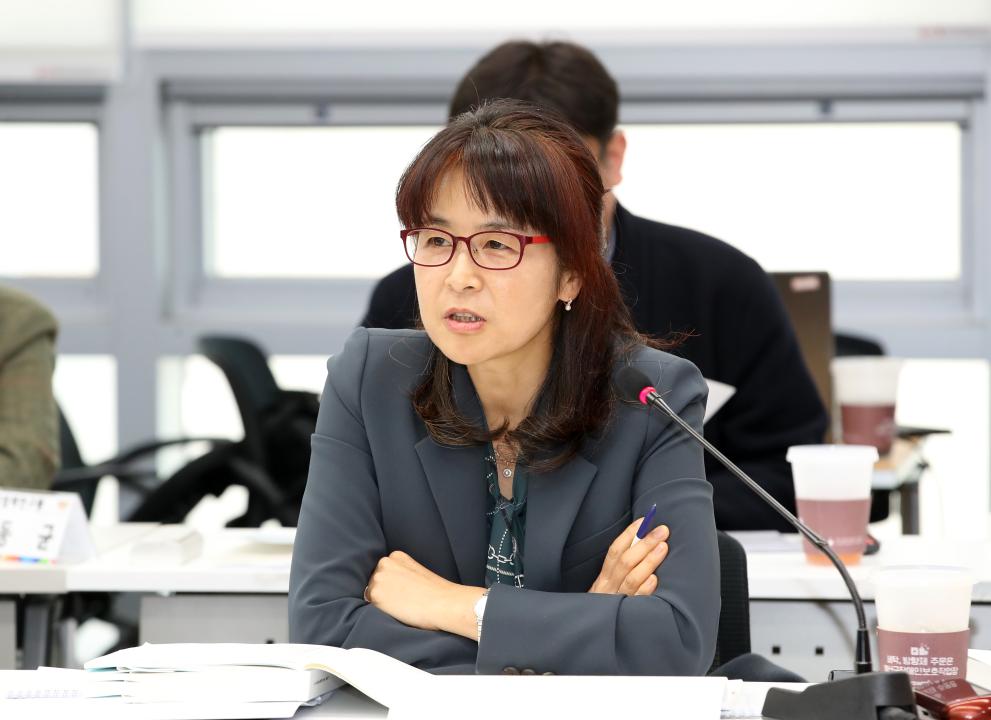 '2024년도 충청남도 입법평가 연구용역 최종보고회' 게시글의 사진(21) '241211_제5차 충청남도 입법평가위원회_21.JPG'
