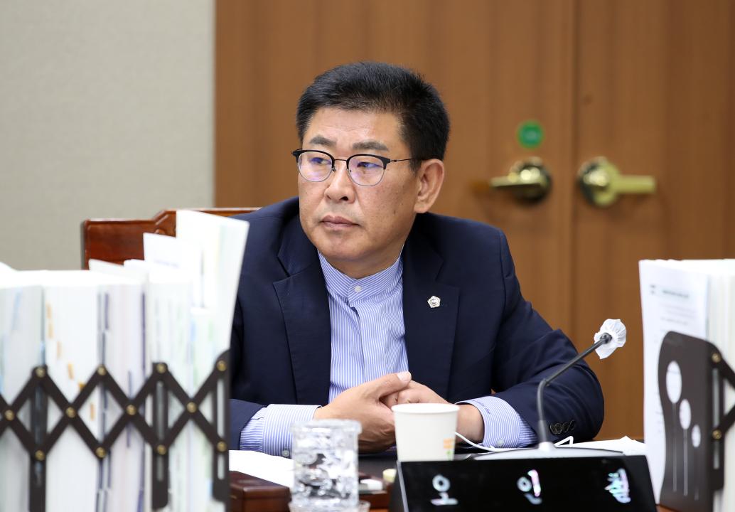 '제352회 정례회 제2차 농수산해양위원회' 게시글의 사진(28) '240612_제352회 정례회 제2차 농수산해양위원회_92.JPG'