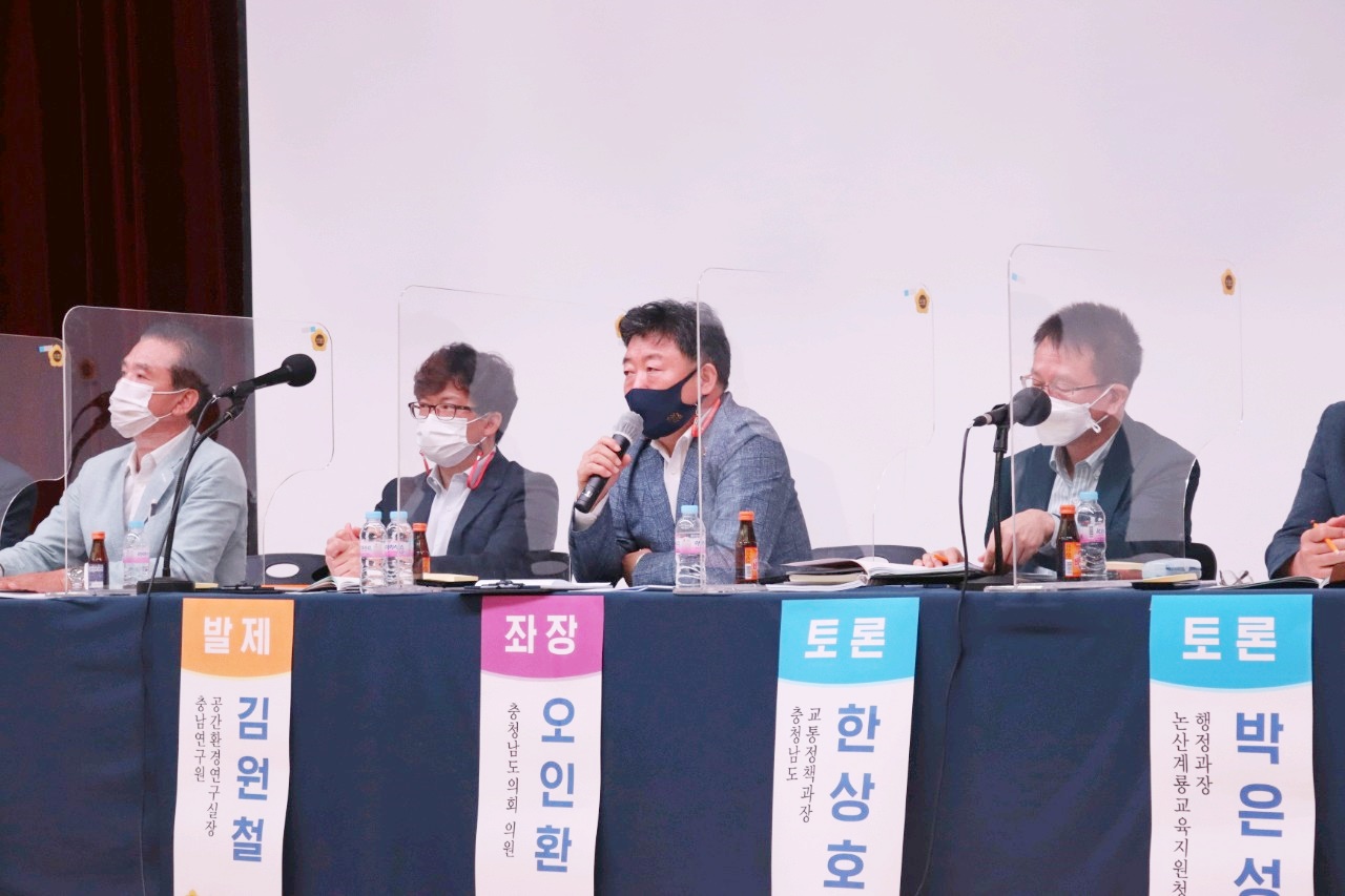'충남도의회 “학생 등하굣길, 안전한 대중교통 환경 만들자”' 게시글의 사진(2) '210915 충남도의회 “학생 등하굣길, 안전한 대중교통 환경 만들자”.jpg'