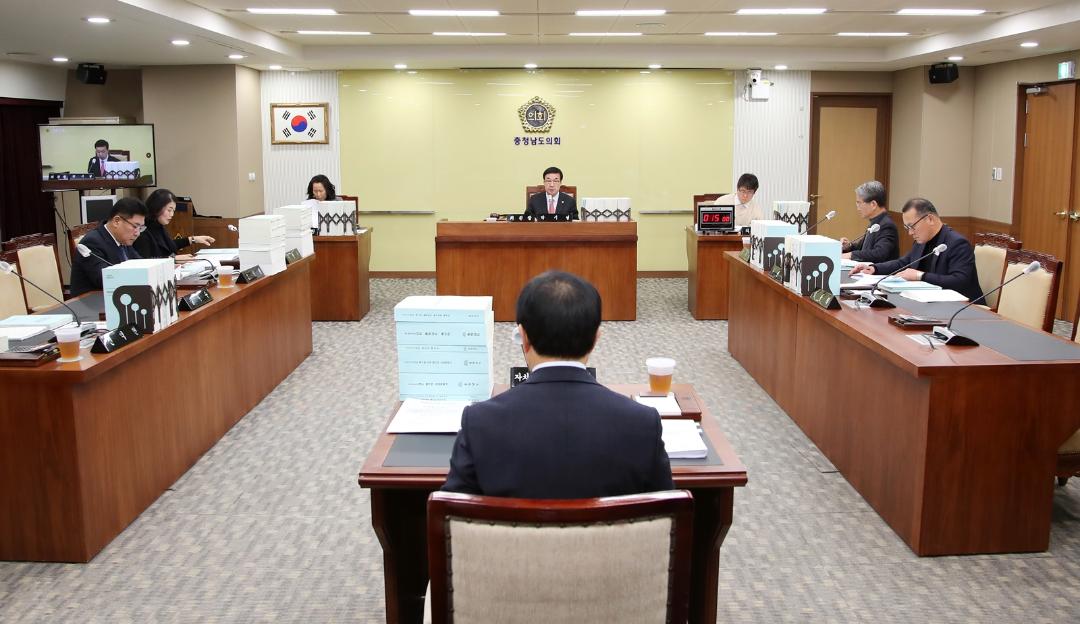'행문위, 내년 청년예산 삭감 지적 및 철저한 장비관리 강조' 게시글의 사진(2) '241128_제356회 정례회 행정문화위원위 (1).JPG'