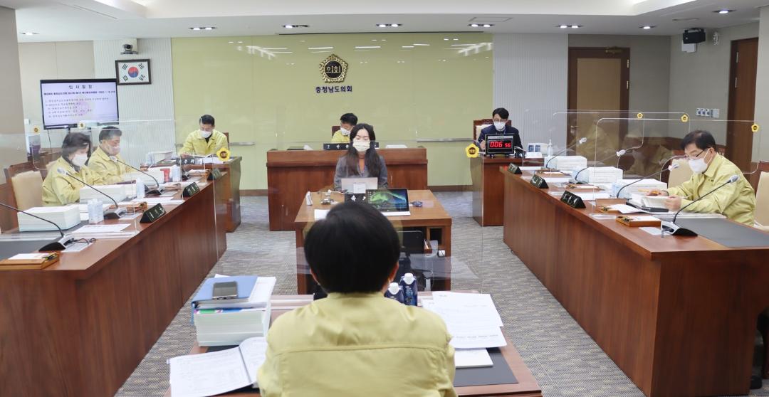 '복환위 “충남도, 선도적인 저출산 정책 수행해야”' 게시글의 사진(2) '220119_제334회 임시회-복환위.JPG'