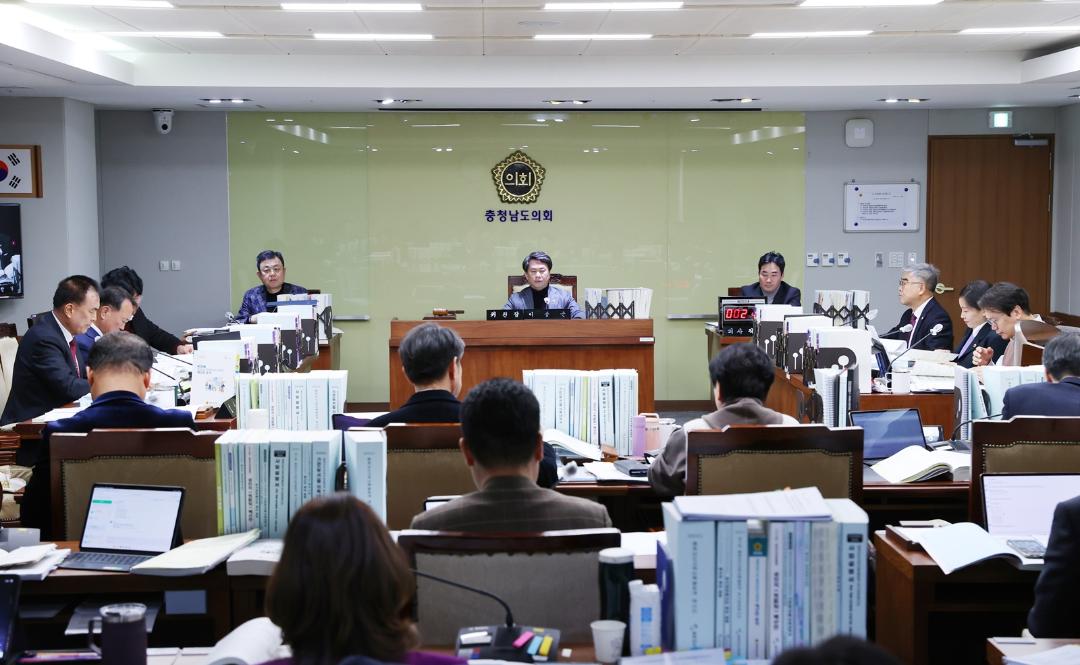 '충남도의회 교육위, 도교육청 2025년도 예산안 22억 삭감' 게시글의 사진(2) '241203_제356회 정례회 교육위원회.JPG'