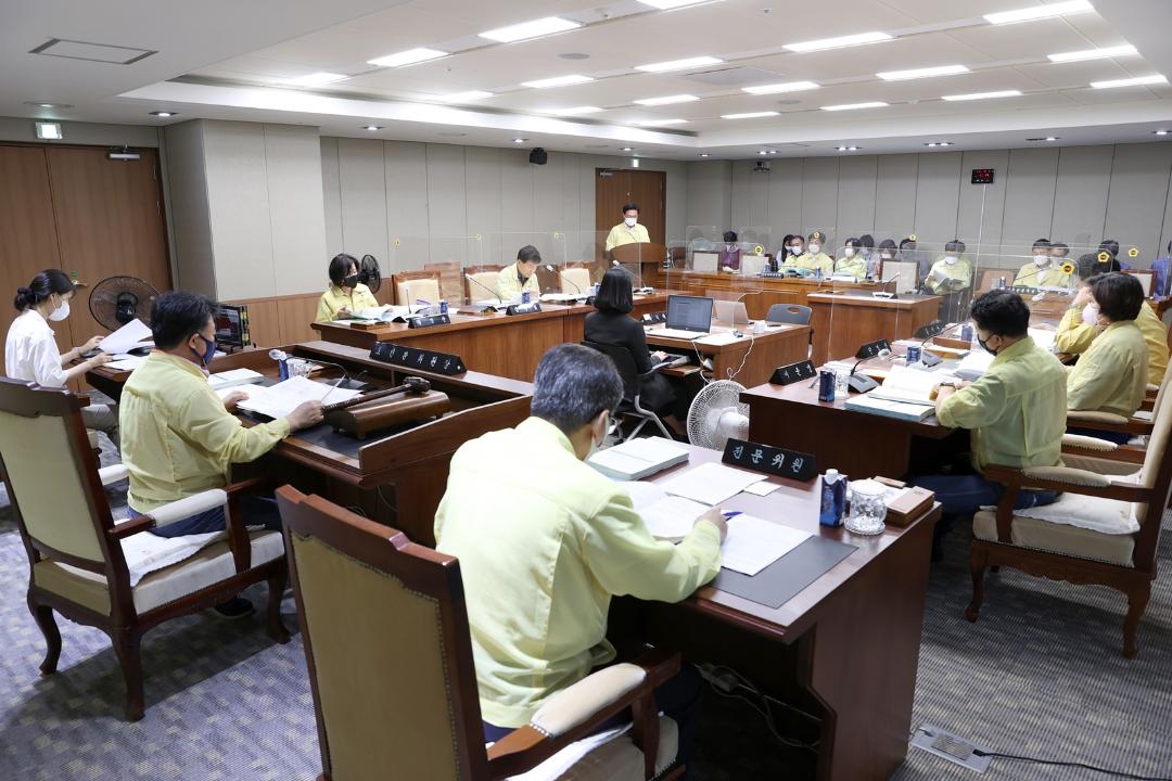 '충남도의회 복환위, 소관 부서 추경안 심사' 게시글의 사진(1) '211007 충남도의회 복환위, 소관 부서 추경안 심사.JPG'