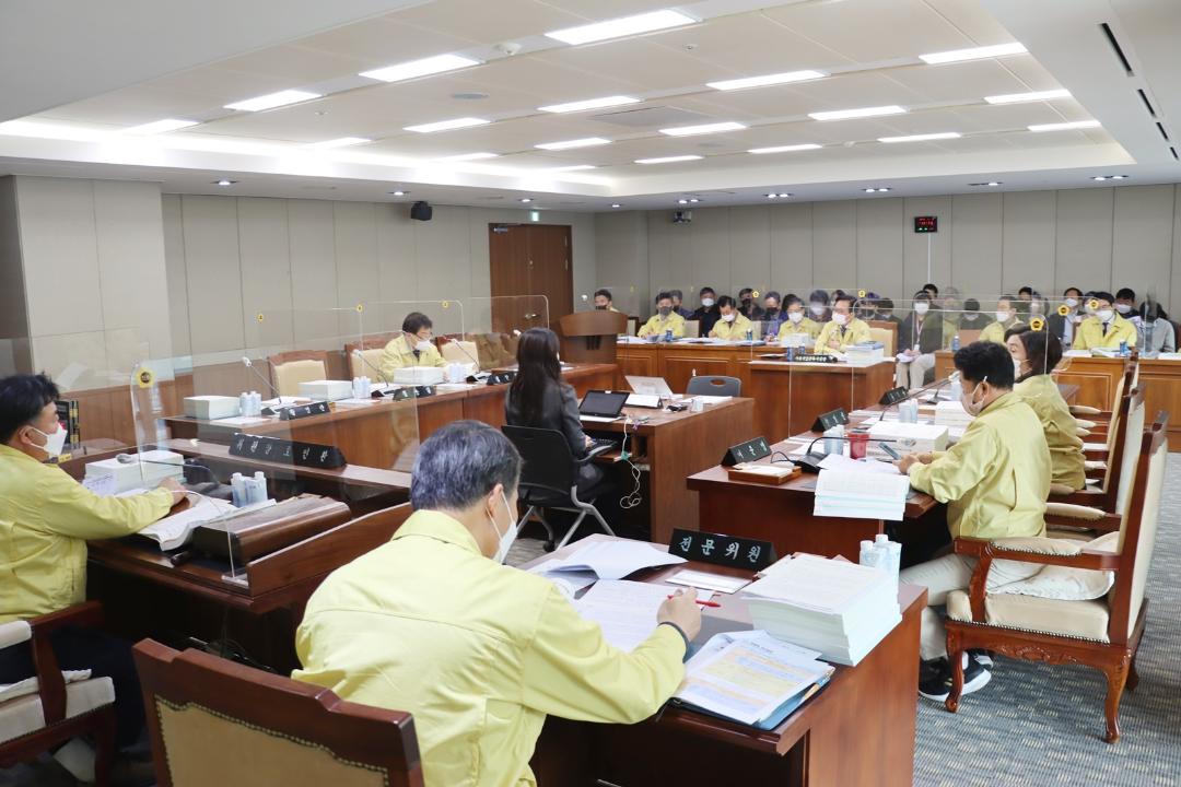'복환위 “충남도, 선도적인 저출산 정책 수행해야”' 게시글의 사진(3) '220119_제334회 임시회-복환위1.JPG'