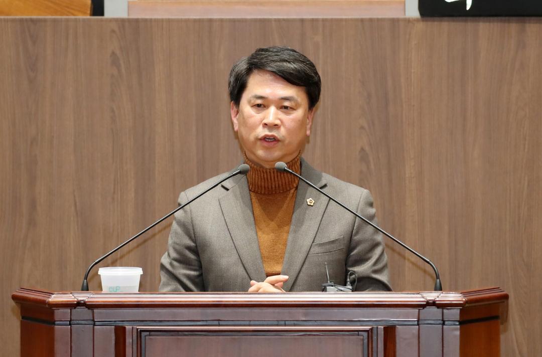 '이상근 의원 “내포신도시 주차난 해결 위한 종합대책 시급”' 게시글의 사진(2) '250204_제357회 임시회 제1차 본회의 이상근 의원 5분발언.JPG'