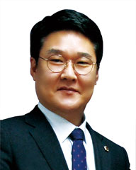 Hong, Ki-hoo Chief Commissioner